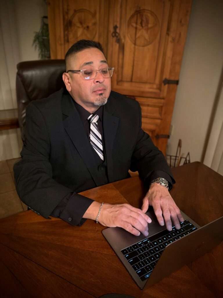 Alexander Garcia on Computer